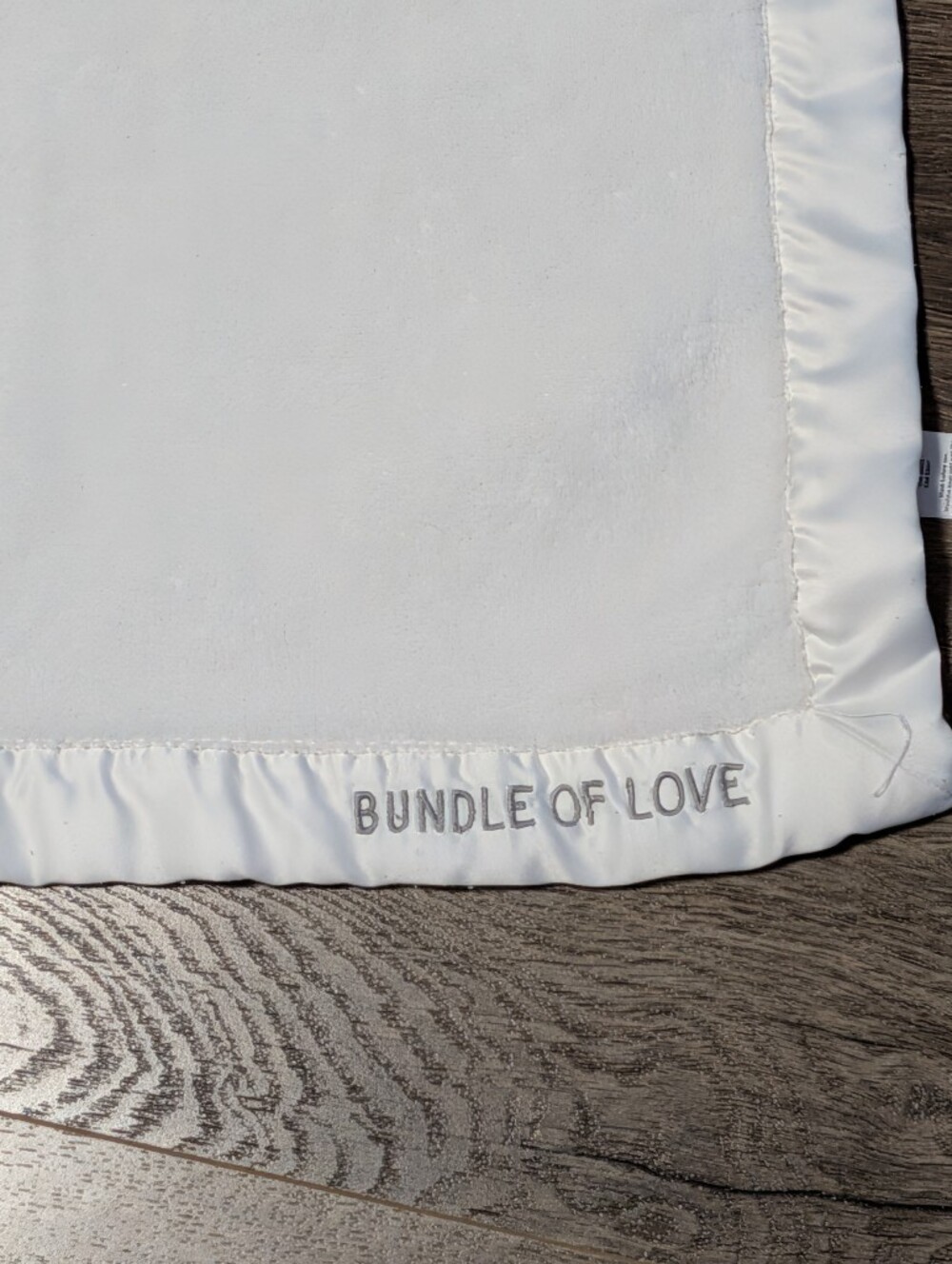 Carters Baby Plush Blanket Satin Trim . Bundle Of love Embroidered Crib GUC
